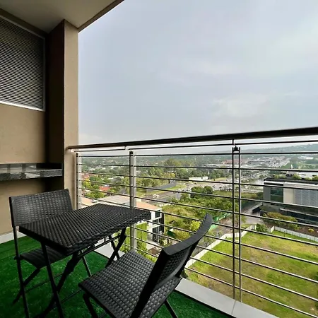 Furnished Apartment In The Heart Of Menlyn Maine 1209 Pretoria Exterior photo